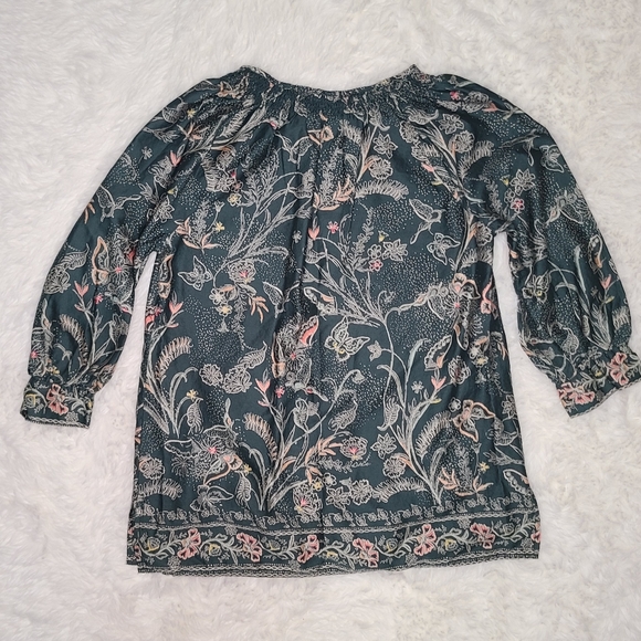 Christopher & Banks Butterfly and Flower 3/4 Sleeve Top - Picture 4 of 4